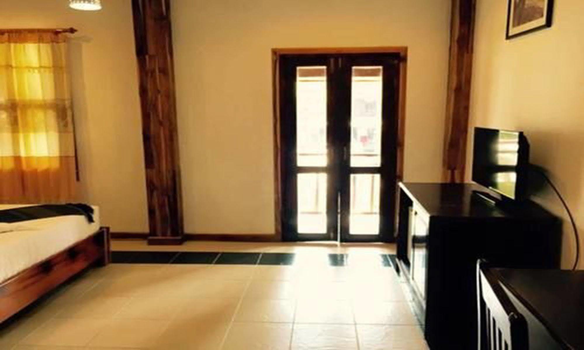 Luang Prabang Oasis Hotel Luaran gambar